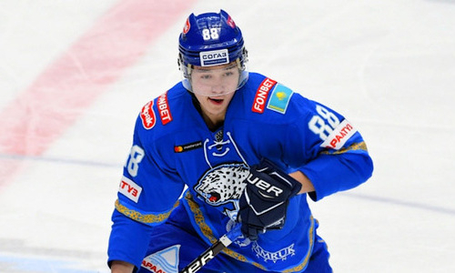 Казахстанцы из «Барыса» собрали все звезды матча КХЛ