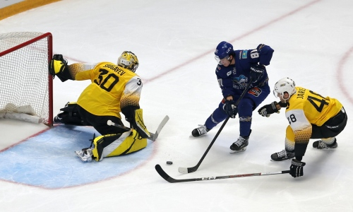 «Разозлился». Батырлан Муратов рассказал о своем дубле в матче КХЛ