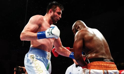 «Такое сочетание было у Леннокса Льюиса и братьев Кличко». Нокаутеру из Узбекистана прочат гегемонию в супертяжелом весе