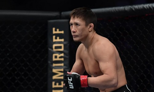 Экс-боец UFC из Казахстана отказал топовым российским лигам