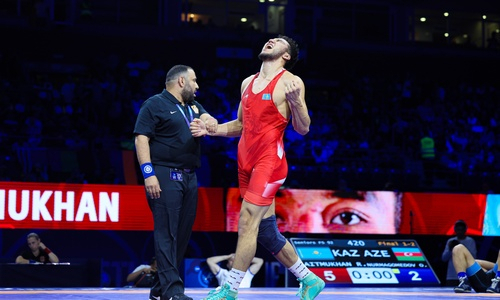 Исторический чемпион мира по борьбе из Казахстана вдохновил легенду UFC. Видео