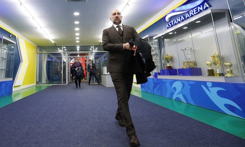 «Мы поставим точку». Магомед Адиев сделал заявление в раздевалке сборной Казахстана перед важнейшим матчем. Видео