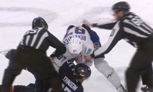 Видео драки, или Как казахстанец из «Барыса» завалил американца в КХЛ