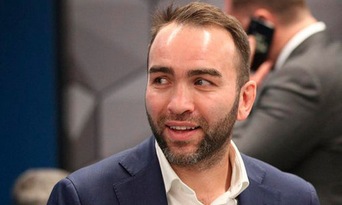 «Положит на стол 10 тысяч долларов». Президент AMC Fight Nights принял пари топового бойца из Казахстана