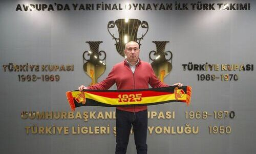 Экс-наставник «Астаны» Станимир Стоилов представлен в новом клубе