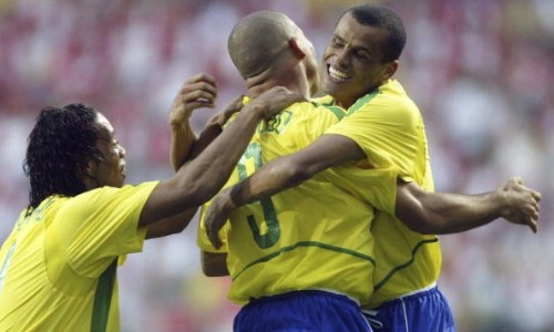 Ривалдо сравнил свою тройку с Роналдиньо и Роналдо с трио Месси, Неймара и Суареса