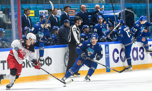 «Болельщикам могу только посочувствовать». В России назвали главную проблему «Барыса» в провальном сезоне КХЛ