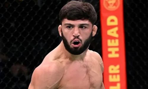 Топовый боец UFC высказался об опасности поединка с обидчиком казахского файтера