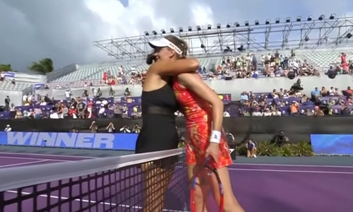 Видеообзор матча Итогового турнира WTA Елена Рыбакина — Арина Соболенко 2:6, 6:3, 3:6