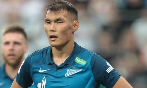 Нуралы Алип получил плохую новость из «Манчестер Юнайтед»