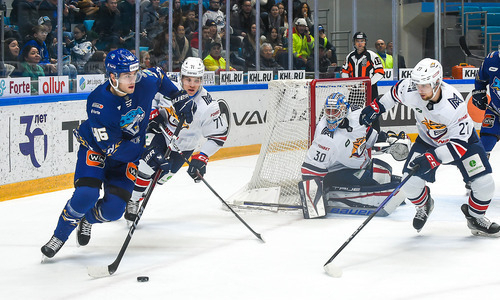 Назван топ-клуб КХЛ, в который может перейти лучший бомбардир «Барыса»