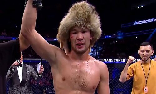 В США объяснили превосходство Шавката Рахмонова над Стивеном Томпсоном