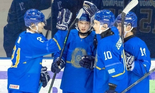 Казахстан досрочно вышел в топ-дивизион молодежного чемпионата мира по хоккею