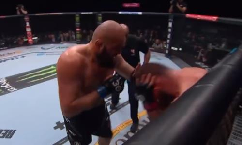 Нокаут зафиксирован в дебюте российского бойца на UFC 296. Видео