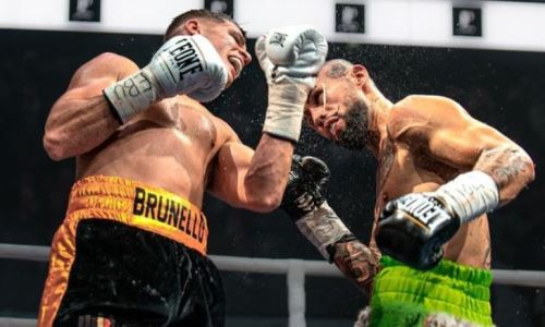 Непобежденного боксера нокаутировали в бою за титул в весе Алимханулы. Видео