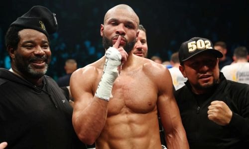 «Они спасают ему жизнь». Фанаты бокса отреагировали на отказ промоутеров Юбэнка устроить ему бой с Алимханулы