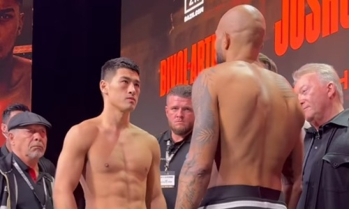 Бивол, Уайлдер и Джошуа прошли взвешивание и дуэль взглядов перед вечером бокса в Саудовской Аравии. Видео