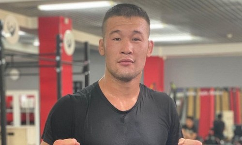 СМИ опубликовало видео работы Шавката Рахмонова с «лучшим тренером из возможных»