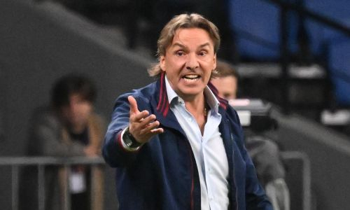 «Я тебе запрещаю на казахском разговаривать!». Экс-футболист сборной Казахстана рассказал о конфликте с российским тренером