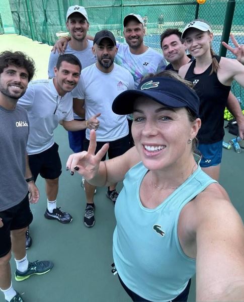 Олимпийская чемпионка из России сыграла с Еленой Рыбакиной