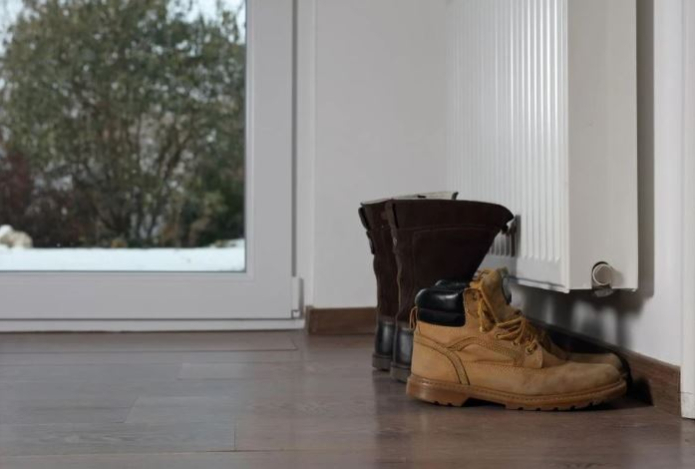 Как быстро высушить обувь за пять минут. Найден простой способ