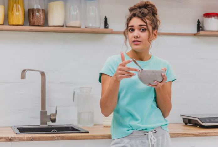 Пользы почти нет. Эта каша на завтрак точно добавит вам лишнего веса