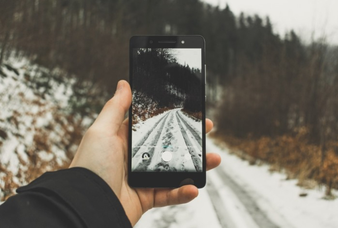 Телефон никогда не сядет даже в сильный мороз