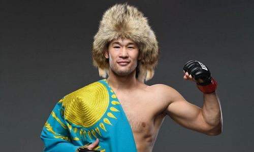 «Год первого казахского чемпиона». Шавкату Рахмонову «отдали» титул UFC