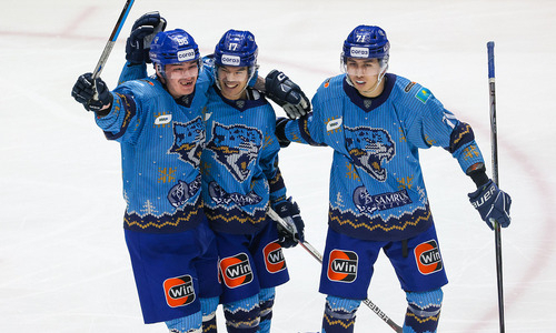 Шайба хоккеиста «Барыса» признана лучшей в КХЛ в декабре