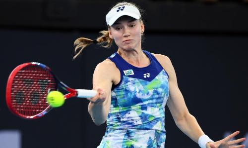 Видео лучших розыгрышей Елены Рыбакиной на первом турнире 2024 года