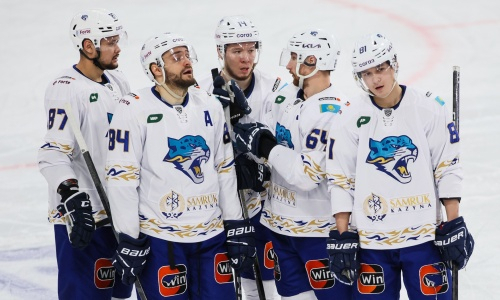 «От этого страдает „Барыс“». Казахстанских хоккеистов «сделали» причиной провала в КХЛ
