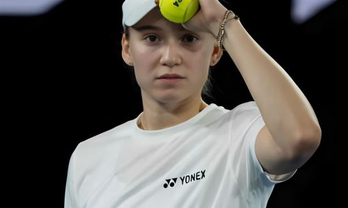 Рыбакина вышла на корт с российской теннисисткой в Мельбурне. Видео