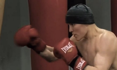 «Мясник» из Казахстана впечатлил молниеносными ударами перед возвращением на ринг. Видео