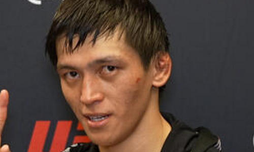 Непобежденного бойца UFC из Казахстана хотят лишить безупречного рекорда