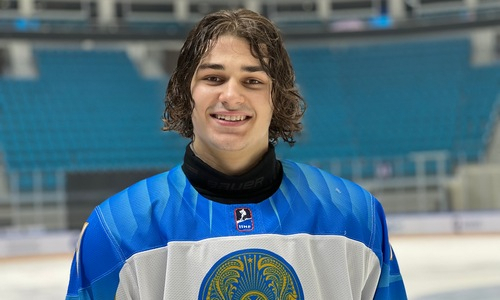 19-летний казахстанец дебютировал в КХЛ за российский клуб
