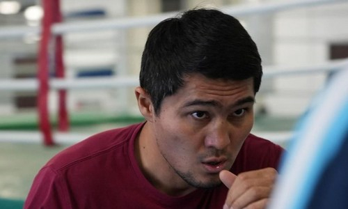 В команде лучшего боксера Казахстана заинтриговали заявлением