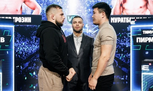 Казахстанский боец подружился с соперником из России после жесткой зарубы в клетке