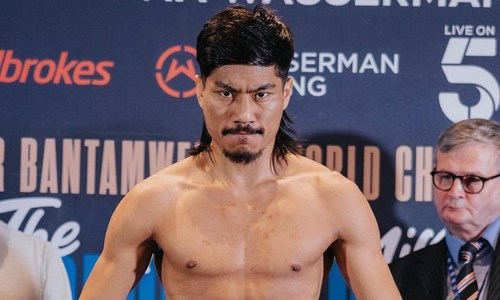 Казахстанскому боксеру «отдали» победы над двумя экс-чемпионами мира