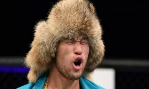Экс-чемпиона UFC освистали за слова о Шавкате Рахмонове. Видео