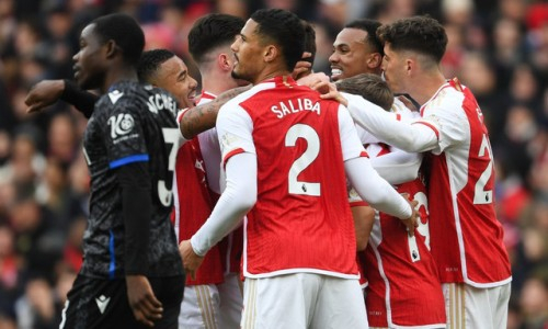 «Арсенал» разгромом прервал неудачную серию в АПЛ