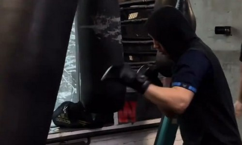 Казахстанский боксер поделился новым видео с тренировки