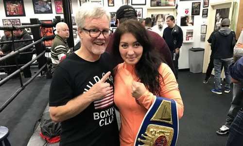 «Будут внушать, что ты — звезда». Казахстанская боксерша из США подробно сравнила школы бокса двух стран