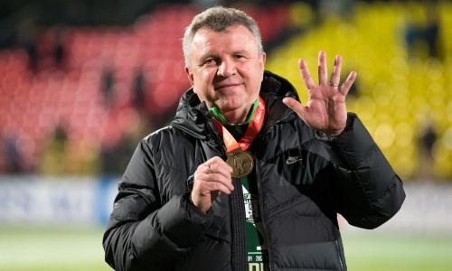 Казахстанский тренер выиграл третий матч подряд в Европе с общим счетом 10:0
