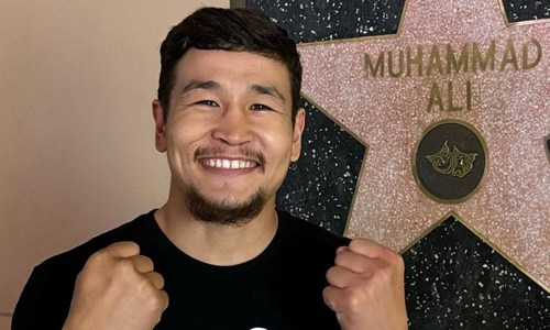 Казахстанский боксер тренируется с будущим соперником Елеусинова