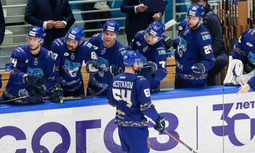 Казахстанский игрок «Барыс» признан звездой матча КХЛ с «Авангардом»