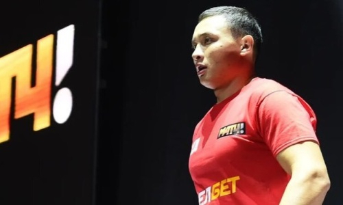 Казахстанский боксер сразится против «Тигра» в Азербайджане