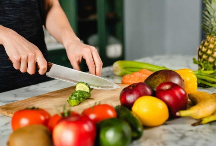 «Может быть смертельным». Онколог рассказал, какие продукты способны спасти человека от рака