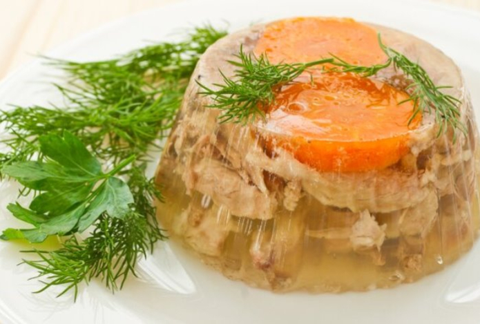 «Самый мощный источник коллагена». Названы два лучших продукта для здоровья суставов после 60 лет