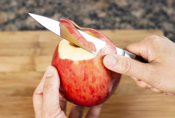 Почему яблоко обязательно нужно есть с кожурой