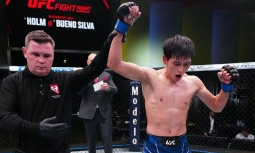 Азату Максуму «отдали» победу после первого поражения в карьере